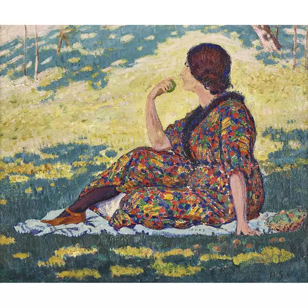 Apfelesserin auf der Wiese