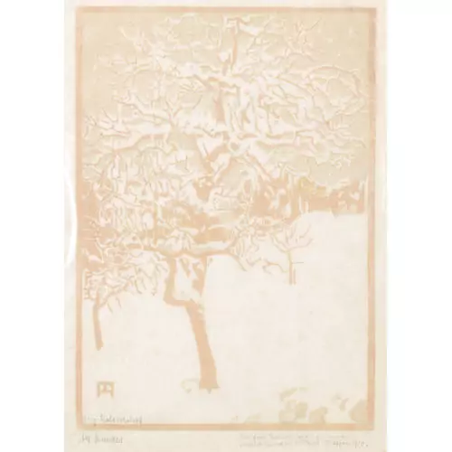 Eingeschneiter Baum