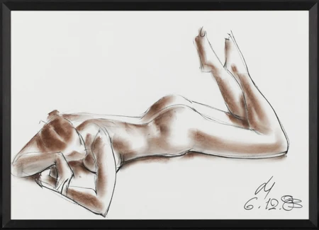 Femme sur le ventre