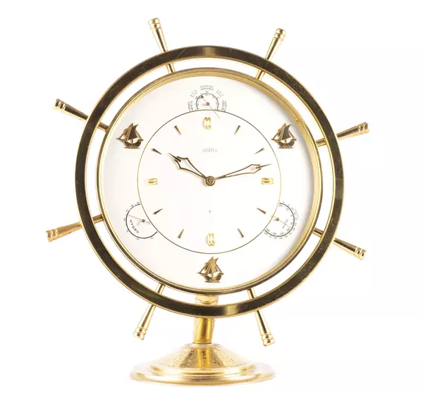 ANGELUS, Pendulette de table marine, circa 1960 — DognyAuction