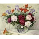Stilleben mit Pfingstrosen und Lilien