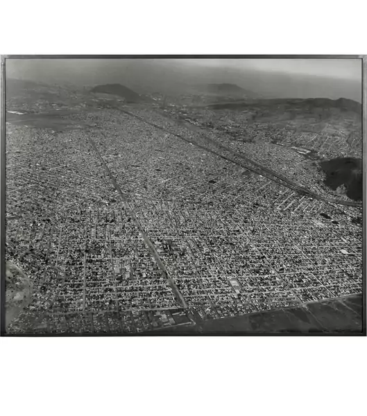 Balthasar Burkhard — Mexico City — Galerie Kornfeld