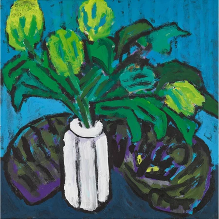 Blumen in weisser Vase