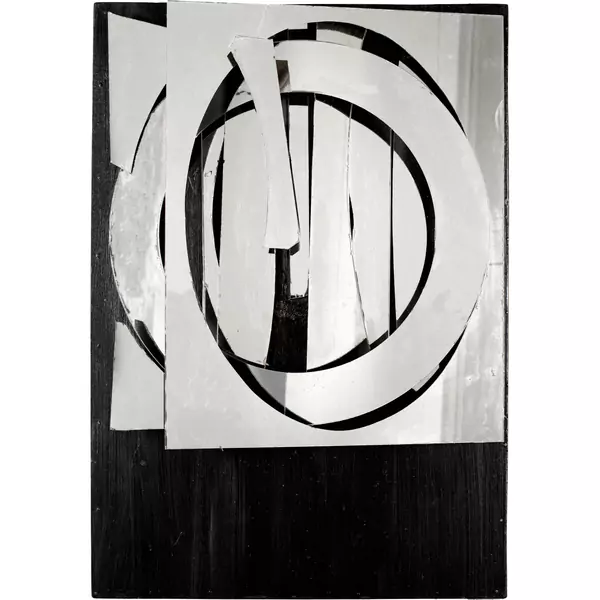 Christian Megert — Ohne Titel - Scherbenobjekt — Galerie Kornfeld