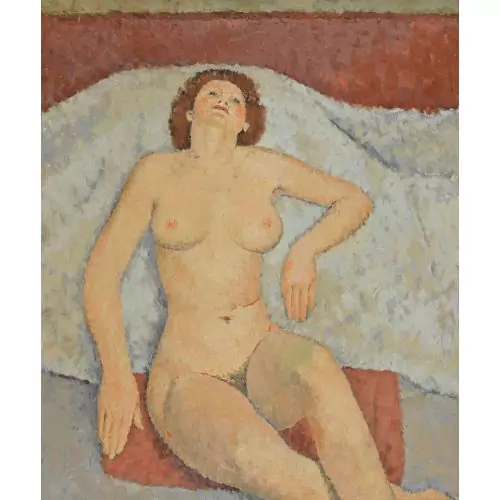 "Nu assis par terre, drap gris derrière le dos"