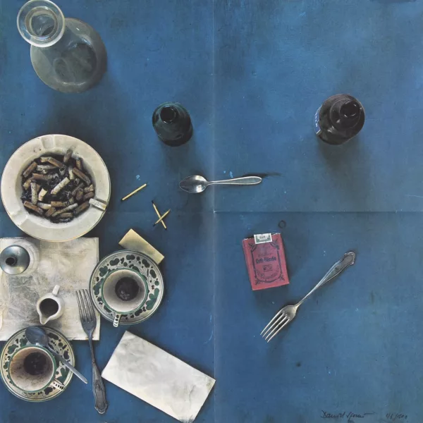 Daniel Spoerri — Tischdecke, 1971