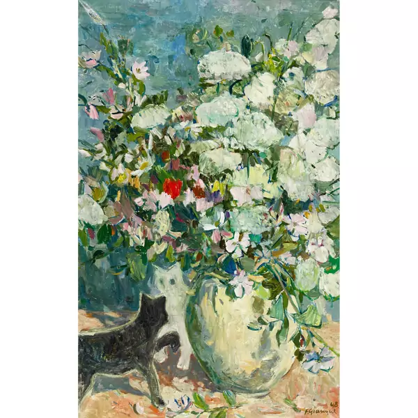 Blumenbouquet mit zwei Katzen
