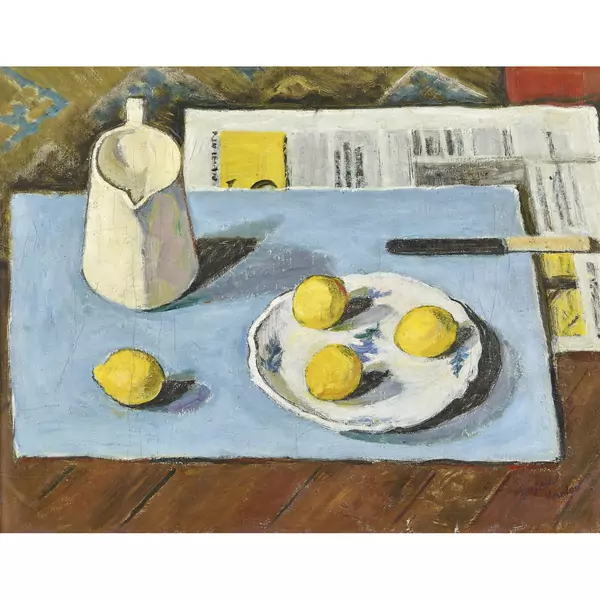 "Pot blanc, citrons, assiette et papier bleu"