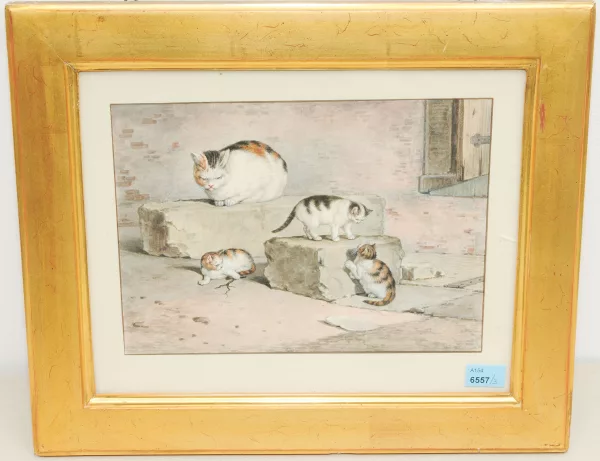 GOTTFRIED MIND — Katzenmutter mit ihren drei spielenden Jungen, vor dem Haus