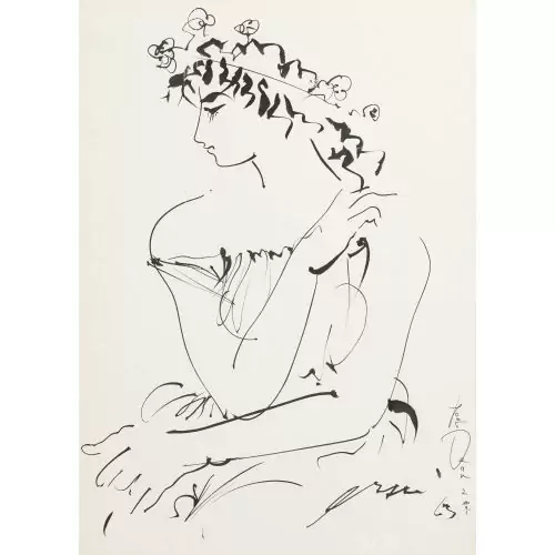 Junge Frau mit Blumen im Haar