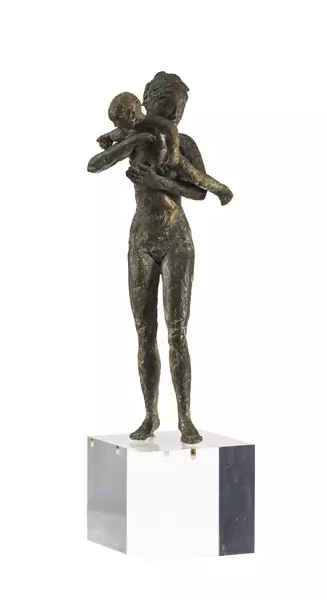 Mère à l'enfant