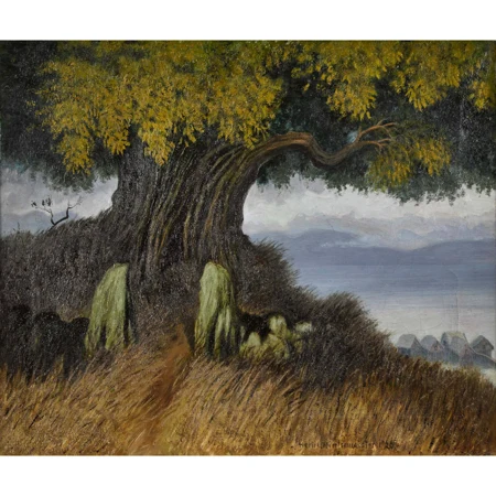 Mächtiger Baum am Ufer mit Blick auf eine Pfahlbaugruppe