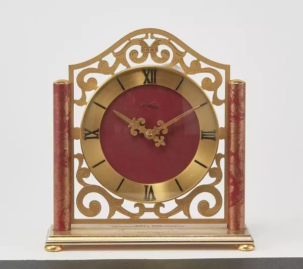 Imhof, pendulette, dédicacée "Union de Banques Suisses" — Genève Enchères