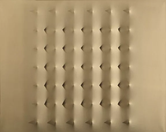 Enrico Castellani — Superficie bianca, vers 1965
