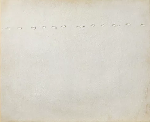 Antoni Tàpies — Huellas sobre materia blanca, 1964