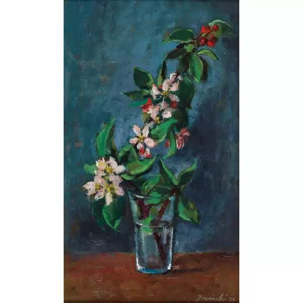 Blühender Obstzweig im Glas