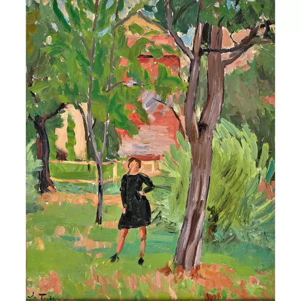 Junge Frau im Garten