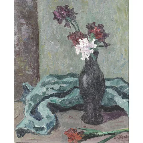 Leo Deck — Stillleben mit Nelken, Blumenvase und grüner Decke.
