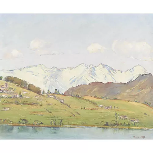 Seeufer mit Bergkette