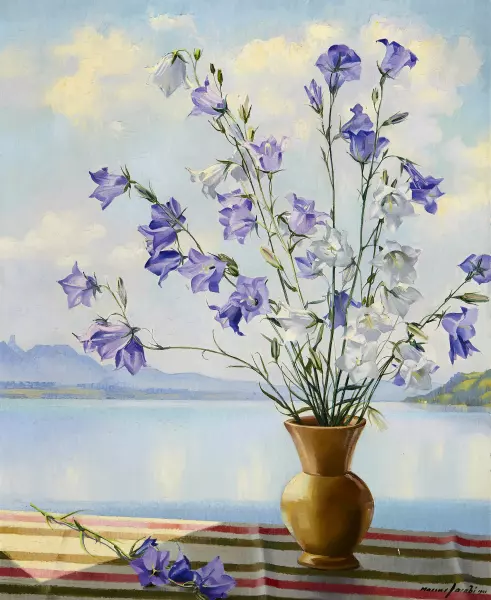 Fensterausblick mit Glockenblumen