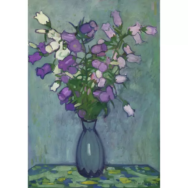 Glockenblumen in blauer Vase