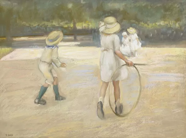 Enfants jouant aux cerceaux