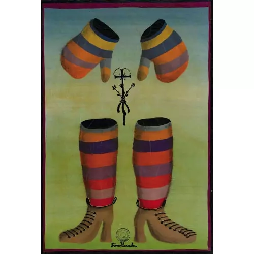 Komposition mit Schuhen und Kreuz