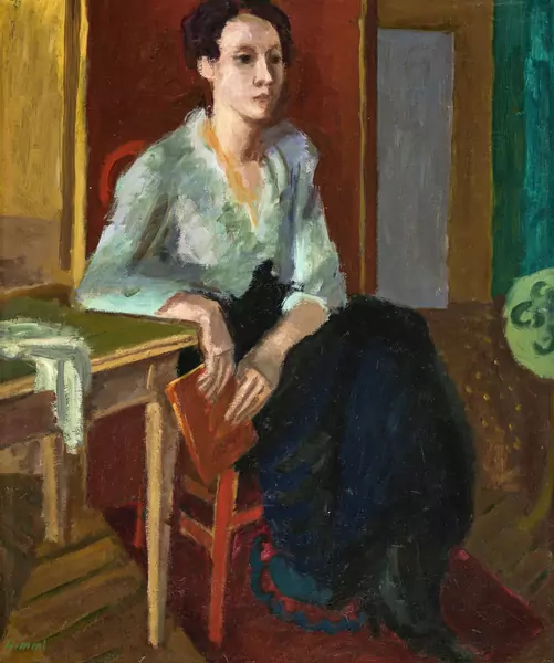 Jeune femme dans un intérieur